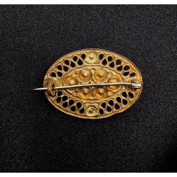 Antique Early 20th Century Gold-Tone Oval Filigree Brooch - Picture 5 of 5